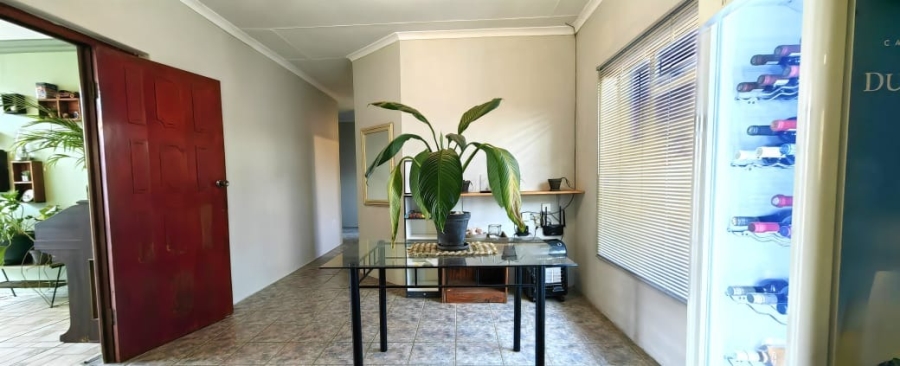 3 Bedroom Property for Sale in Miederpark North West